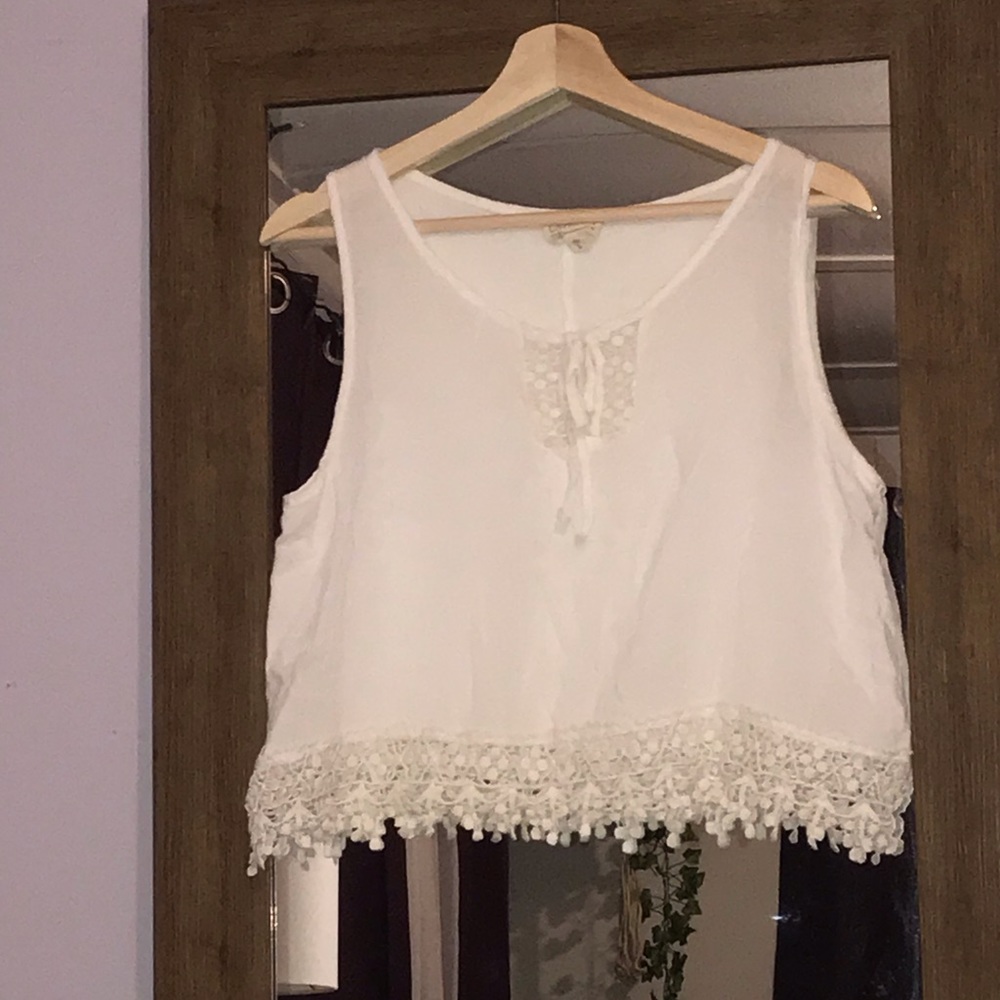 LA hearts white cropped lacy blouse